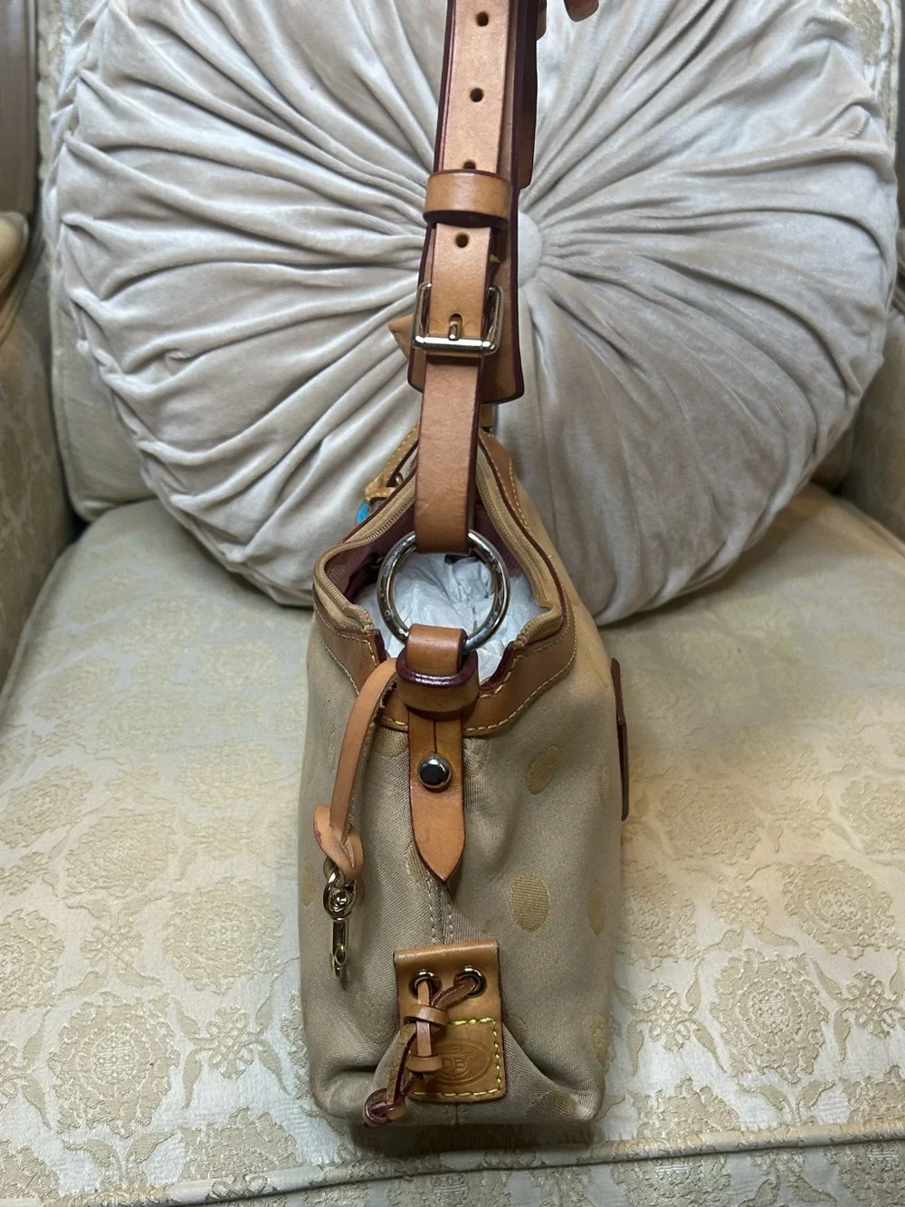 Y2K Dooney & Bourke BeigeTan Signature Polka Dot Shoulder Bag